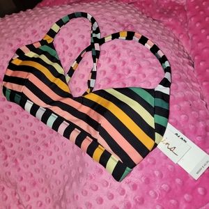 Bikini top! 🆕️